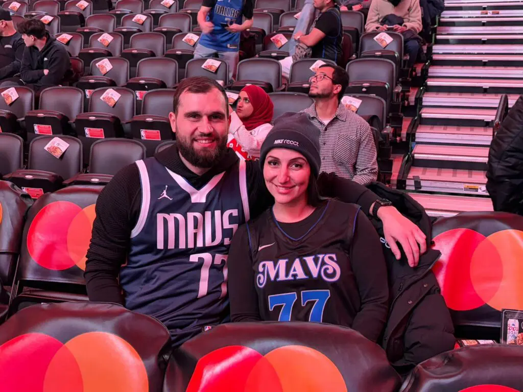 Noti- Deporte: Por qu&eacute; los Dallas Mavericks juegan de local incluso fuera de casa