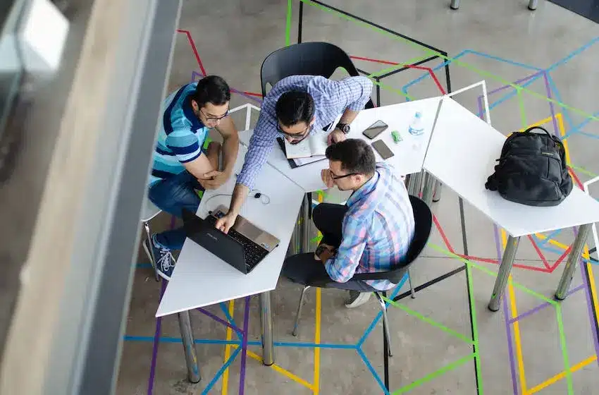 5 beneficios de Contratar una Asesoría de Negocios para una Empresa Emergente 5 beneficios de Contratar una Asesoría de Negocios para una Empresa Emergente