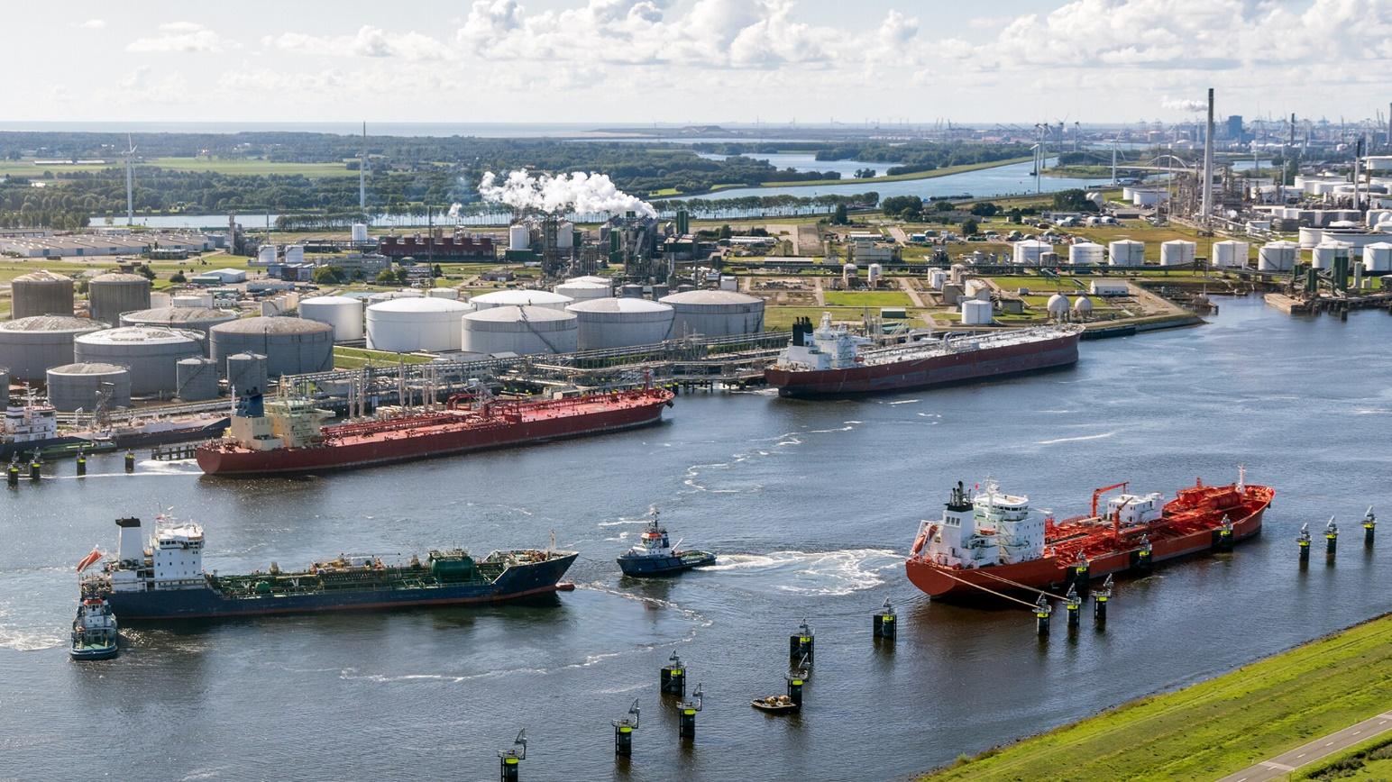Estructura de la Industria Petrolera: Un Análisis Exhaustivo Estructura de la Industria Petrolera: Un Análisis Exhaustivo