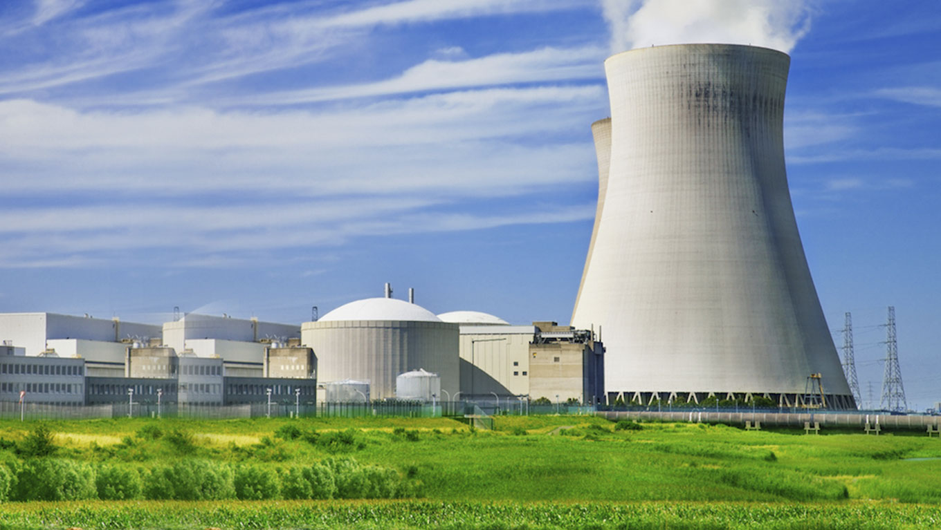 Ventajas y Desventajas de la Energ&iacute;a Nuclear: Un An&aacute;lisis Completo