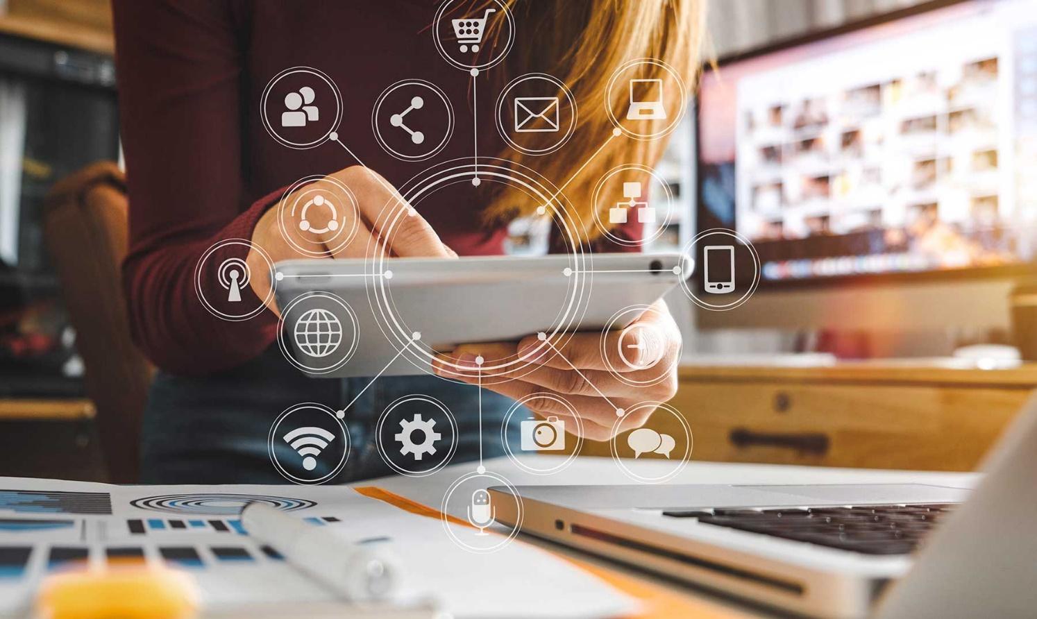 Cu&aacute;les son los Beneficios de Trabajar con un Asesor de Negocios Especializado en Marketing Digital