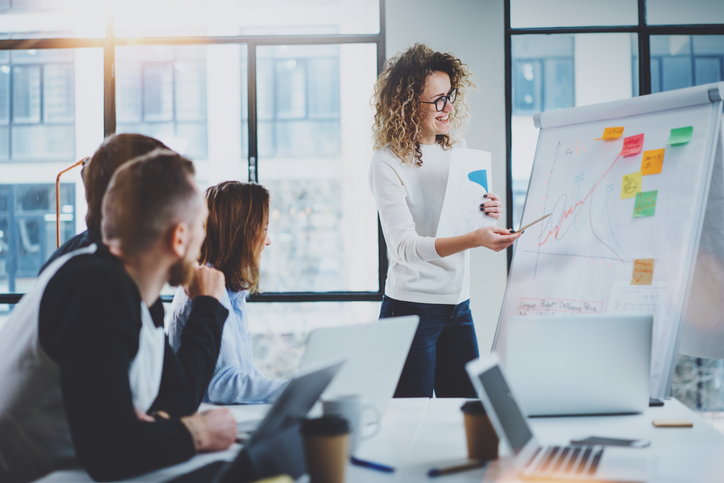 Formaci&oacute;n en Direcci&oacute;n de Empresas de Seguros: Contenidos Esenciales para Programas Educativos