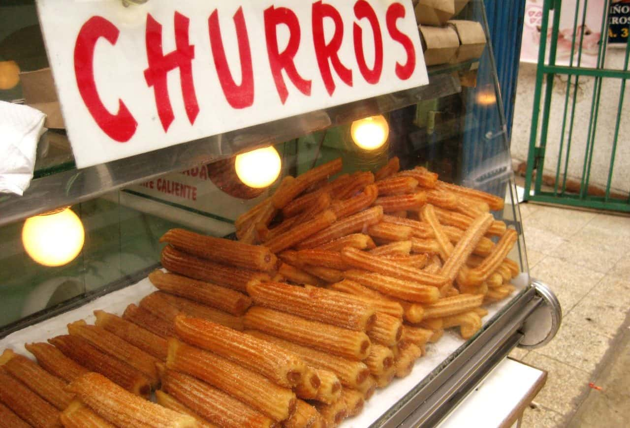 Comidas M&aacute;s Ic&oacute;nicas de Disney: Un Viaje Gastron&oacute;mico M&aacute;gico