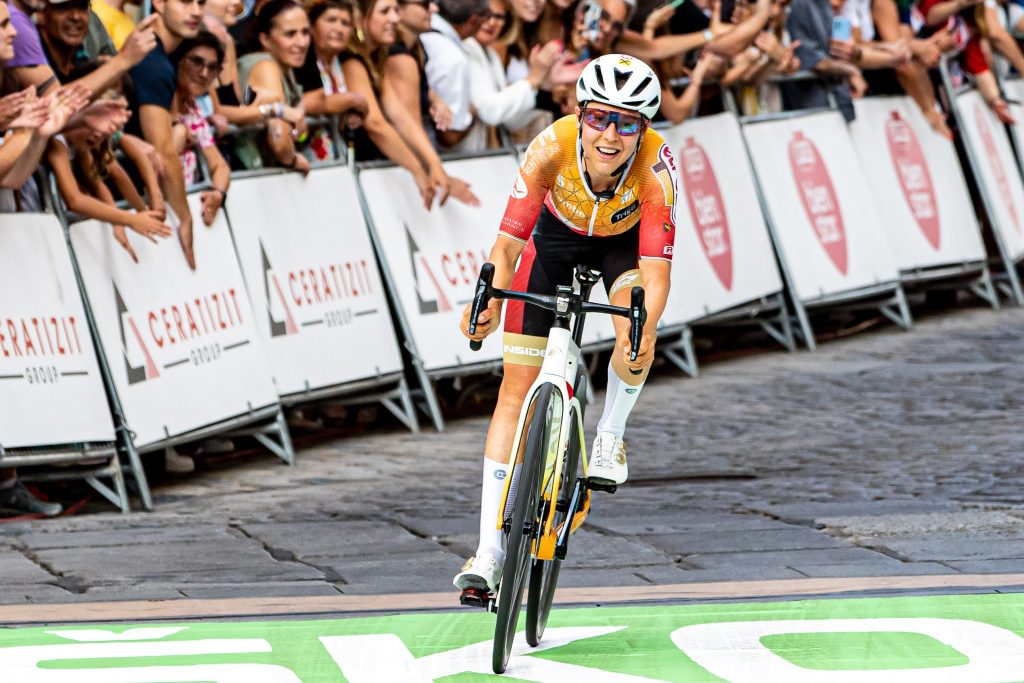 Noti- Deporte: Por qué los organizadores no deberían hacer tantas carreras "super duras" en ciclismo Noti- Deporte: Por qué los organizadores no deberían hacer tantas carreras "super duras" en ciclismo