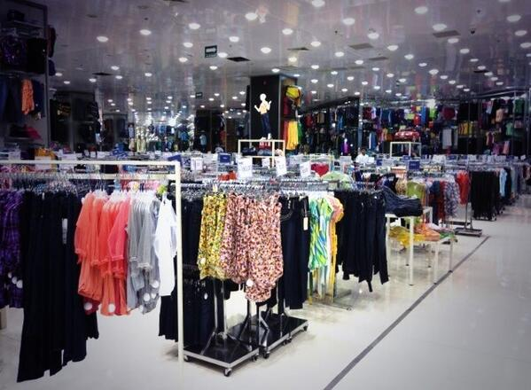 Tendencias Actuales en Moda que Puedes Encontrar en TRAKI: Consejos para Combinar Prendas Tendencias Actuales en Moda que Puedes Encontrar en TRAKI: Consejos para Combinar Prendas