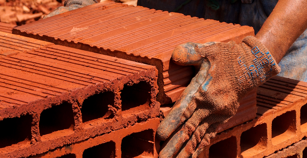 Por Qu&eacute; Optar por Materiales Sostenibles en Tu Pr&oacute;xima Construcci&oacute;n