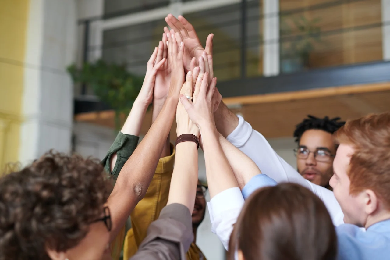 Los Emprendedores Menores de 35 A&ntilde;os M&aacute;s Brillantes: Innovaci&oacute;n y Liderazgo en la Nueva Generaci&oacute;n