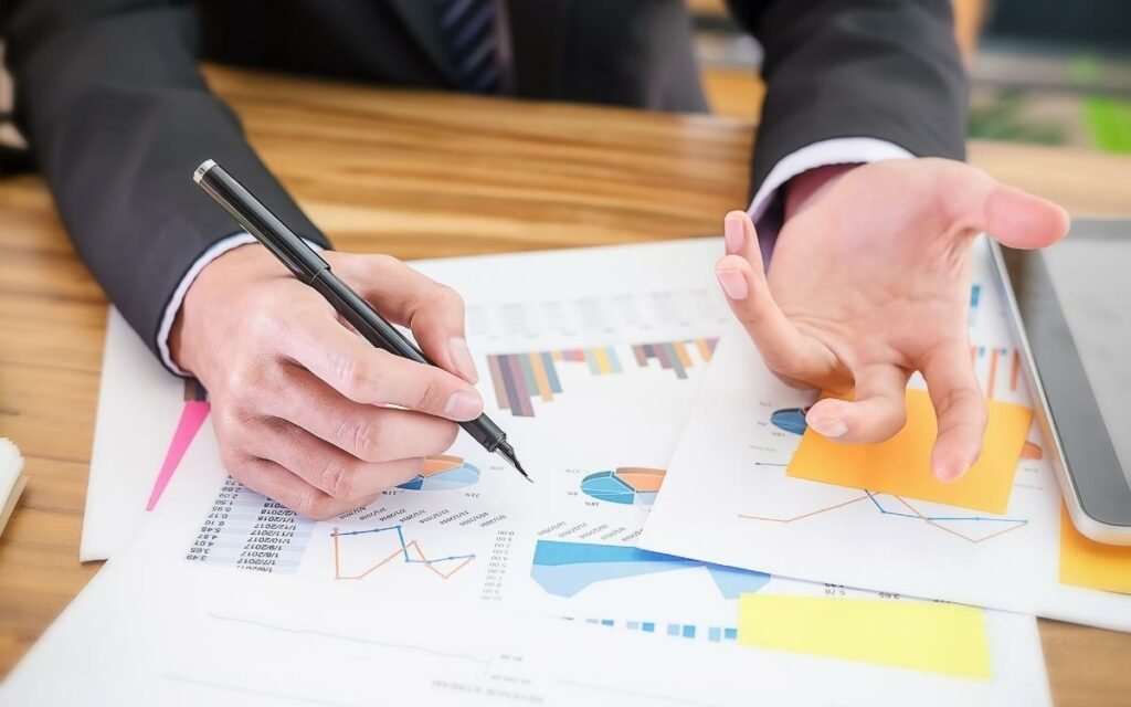 Métodos para Evaluar Riesgos y Optimizar el Uso del Capital en las Operaciones Empresariales Métodos para Evaluar Riesgos y Optimizar el Uso del Capital en las Operaciones Empresariales