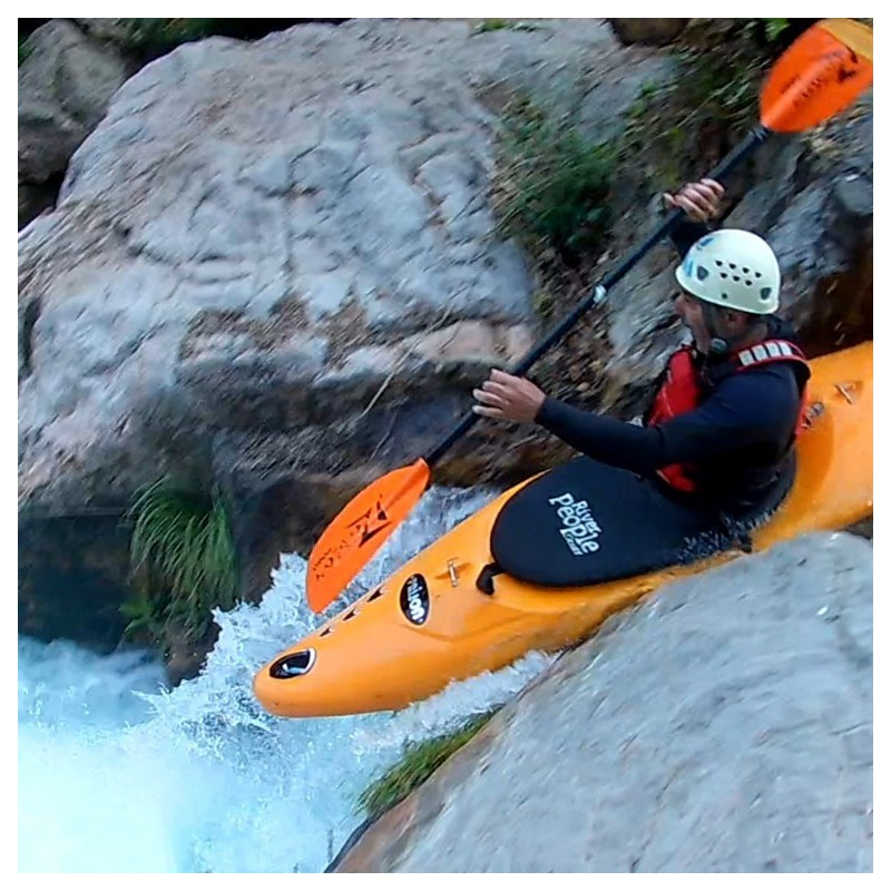 Tipos de Kayak M&aacute;s Populares: Gu&iacute;a Completa para Aventureros por Joao Rafael Silva Robertson