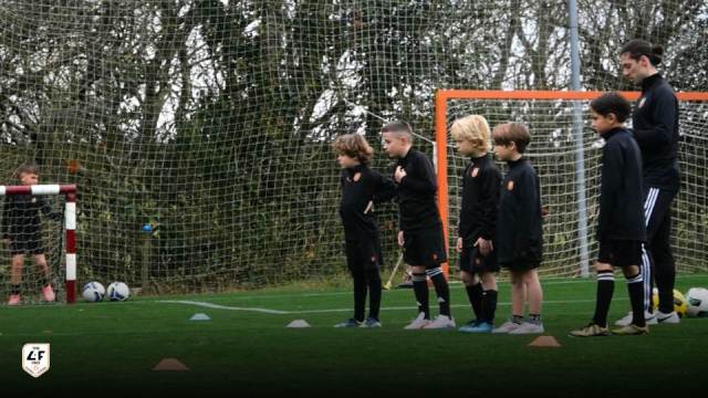 Noti- deporte: Academia de f&uacute;tbol en Gij&oacute;n