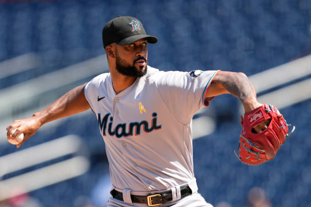 Noti- Deporte: Los Marlins de Miami y Su Sabor Latino en su Historia Grandes Ligas Noti- Deporte: Los Marlins de Miami y Su Sabor Latino en su Historia Grandes Ligas