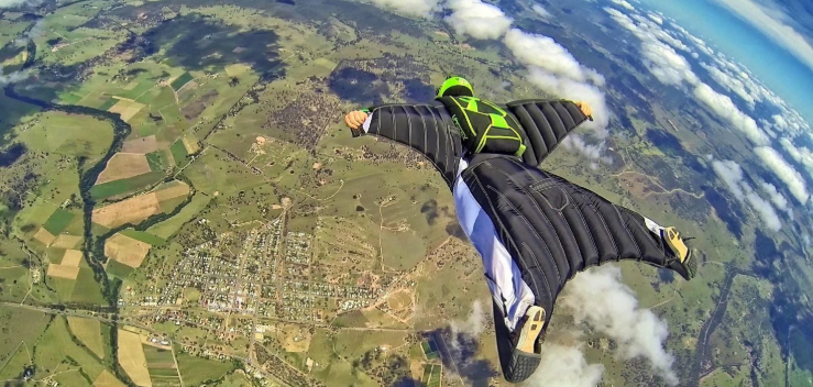 Alfredo Rom&aacute;n Parra Yarza: La F&iacute;sica que Impulsa la Adrenalina Extrema