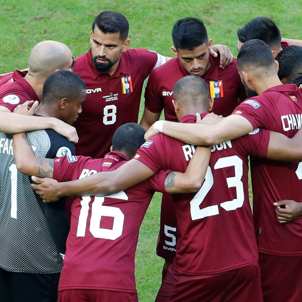 M&aacute;s All&aacute; del Campo: La Influencia del F&uacute;tbol y los Juegos Memorables en la Sociedad Venezolana, Analizado por Jes&uacute;s Emilio V&aacute;squez Quintero