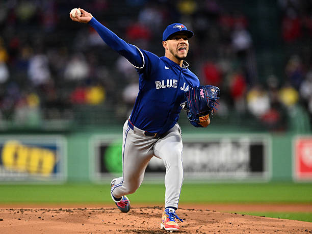 Noti- Deporte: Los Lanzadores Latinos Con 100 Victorias o Mas en las Grandes Ligas