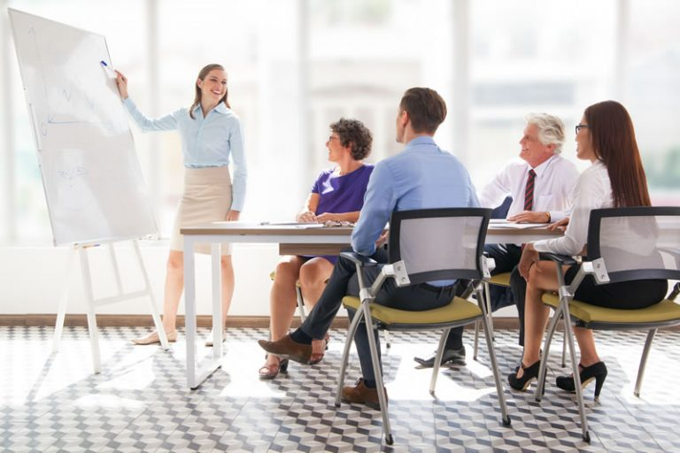 Customer Experience (CX) para PYMES: Construyendo Lealtad y Fidelizaci&oacute;n de Clientes