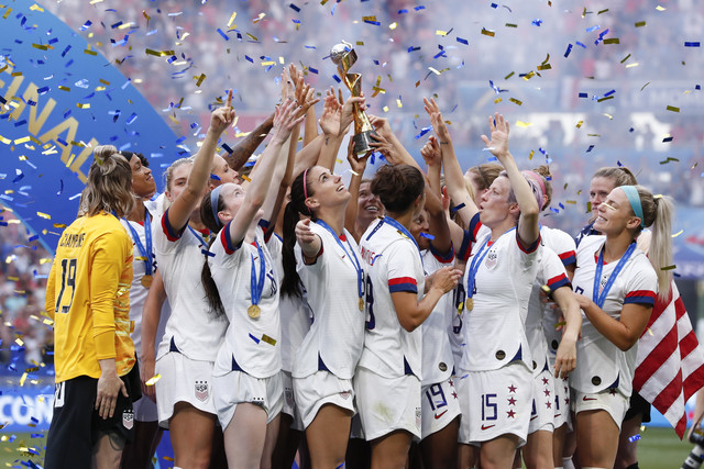 Fútbol Femenino: Crecimiento, Desafíos y Estrellas Actuales por Joao Rafael Silva Robertson Fútbol Femenino: Crecimiento, Desafíos y Estrellas Actuales por Joao Rafael Silva Robertson