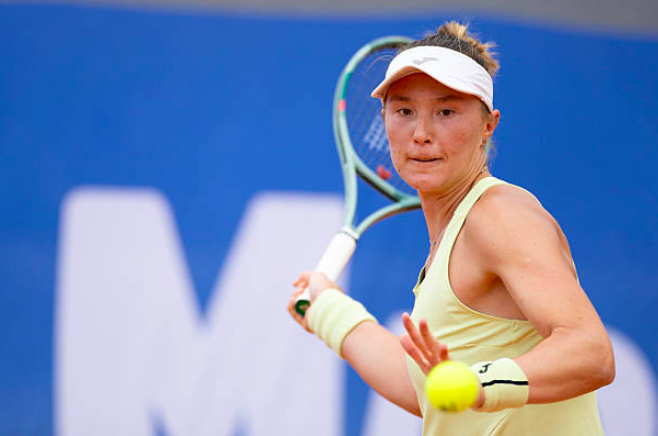 Noti-Deporte: As&iacute; es Alina Charaeva, el talento ruso moldeado en Espa&ntilde;a