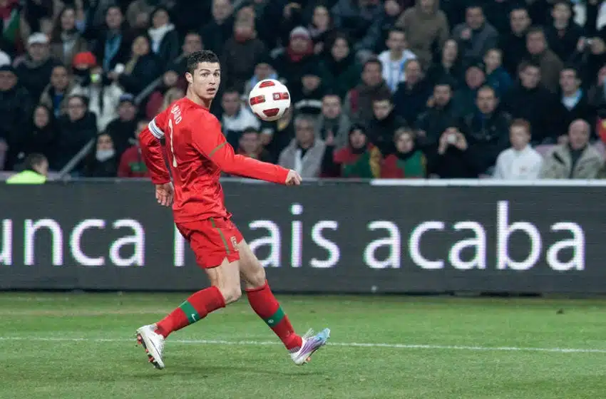 Noti- deporte: Posiciones de los jugadores de f&uacute;tbol: los roles y funciones