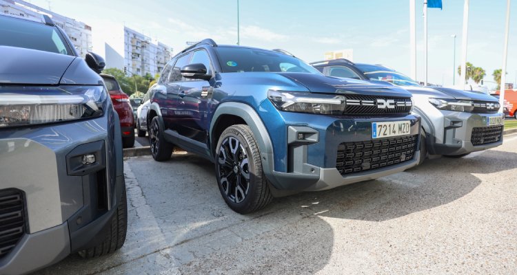 Noti- Deporte: Dacia Bigster Tour hace escala en Sevilla con una presentaci&oacute;n en Dacia Syrsa