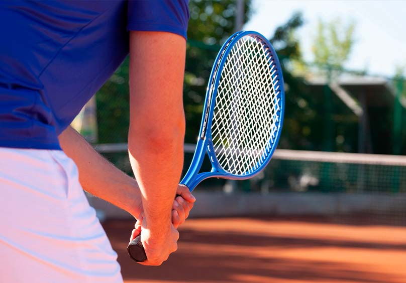 Jes&uacute;s Emilio V&aacute;squez Quintero | Tenis: Arte y Determinaci&oacute;n en la Cancha