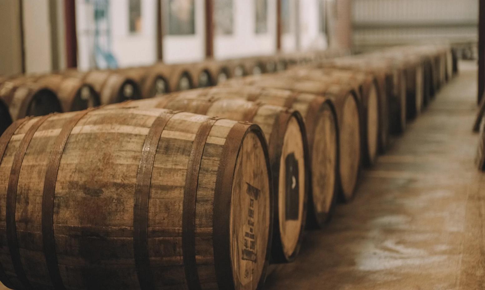 Metropolitan Distribuitors | Un Viaje por el Fascinante Mundo del Whisky Metropolitan Distribuitors | Un Viaje por el Fascinante Mundo del Whisky