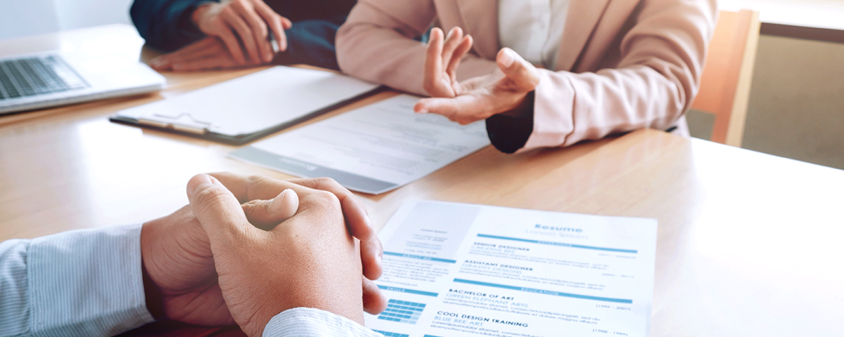 De la Calamidad a la Solución: El Ciclo de Vida de un Siniestro – Del Aviso a la Indemnización De la Calamidad a la Solución: El Ciclo de Vida de un Siniestro – Del Aviso a la Indemnización