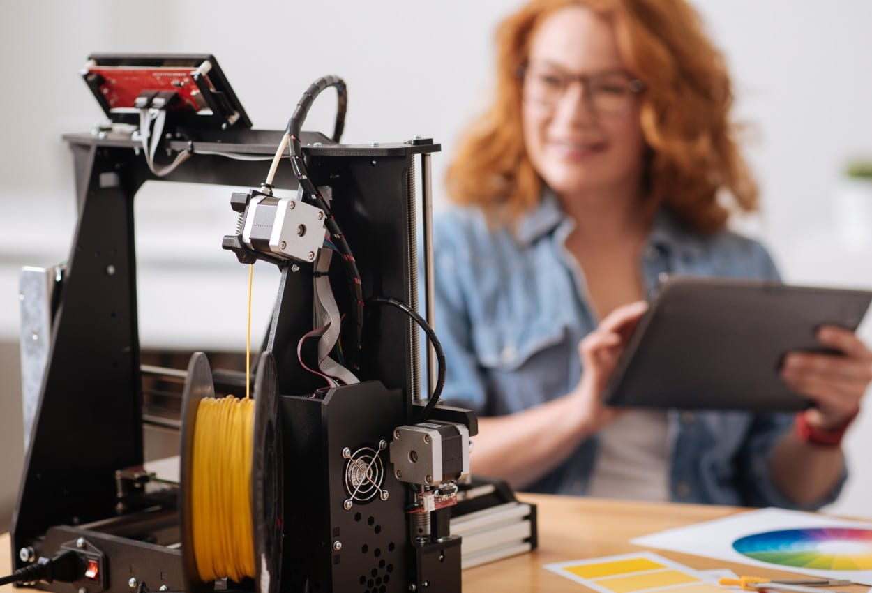 La Revoluci&oacute;n Silenciosa: C&oacute;mo la Impresi&oacute;n 3D Est&aacute; Transformando el Sector Manufacturero