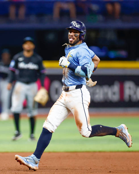 Noti- Deporte: Los Latinos en Bases Robadas 2025 en las Grandes Ligas