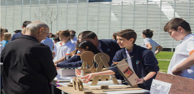 M&aacute;s All&aacute; del Aula: La Importancia Vital de la Administraci&oacute;n en la Educaci&oacute;n &ndash; Cimientos de un Futuro Fruct&iacute;fero
