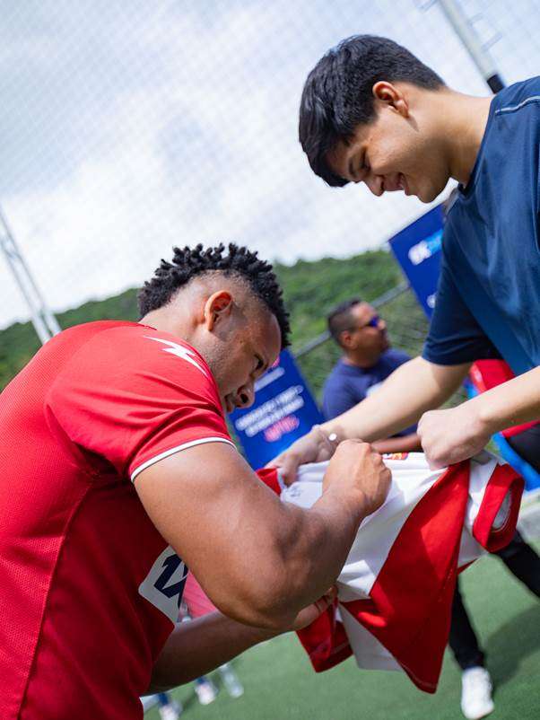 Los aficionados del Caracas FC conocieron a su equipo favorito en un entrenamiento abierto