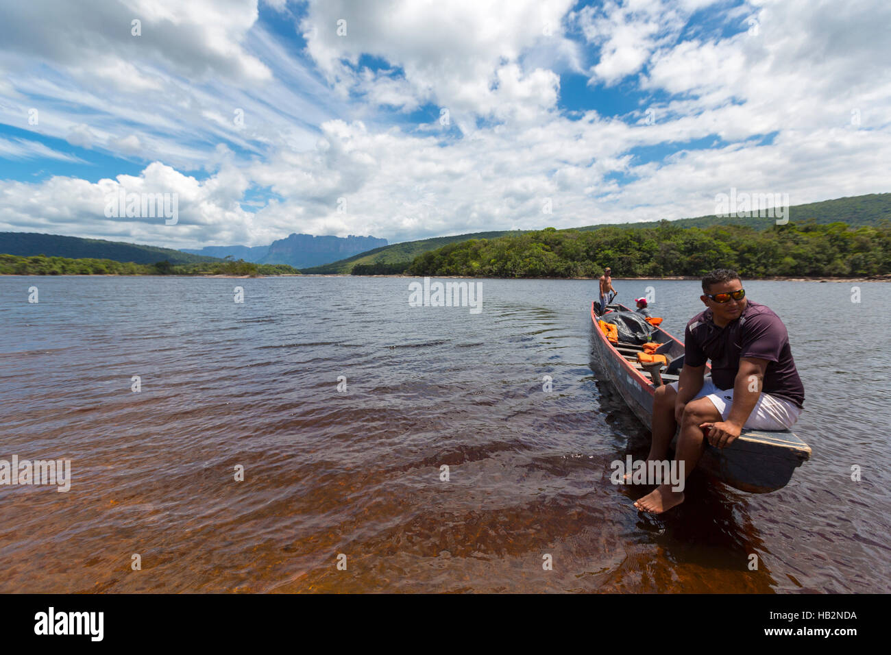 Javier Marcano Tabata | Experiencia de Hacer Rafting en Canaima Javier Marcano Tabata | Experiencia de Hacer Rafting en Canaima