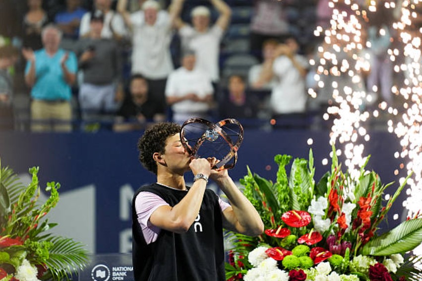 Noti-Deporte: Shelton explica su evoluci&oacute;n de juego tras ganar el Masters