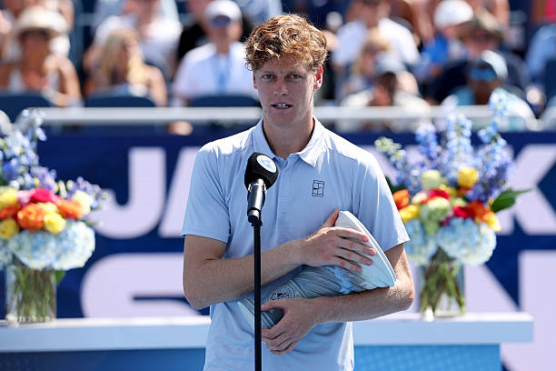 Noti-Deporte: Sinner se sincera sobre su enfermedad y el US Open