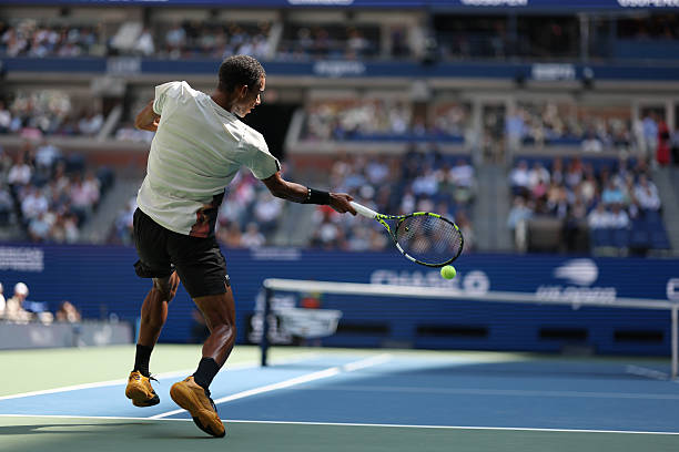 Noti-Deporte: As&iacute; gan&oacute; Aliassime a De Mi&ntilde;aur en los cuartos del US Open