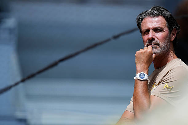 Noti-Deporte: Esto dijo Mouratoglou sobre el cambio de tenis de Sinner
