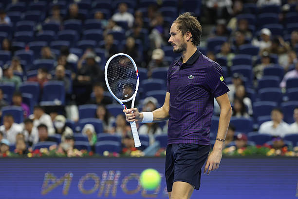 Noti-Deporte: Esto fue lo que dijo Medvedev tras vencer a Zverev en ATP Pekín 2025