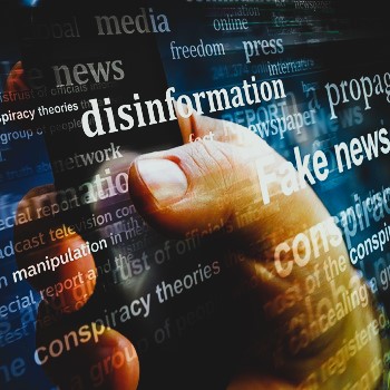 Redes sociales y medios digitales… ¡Armas letales de la difamación!