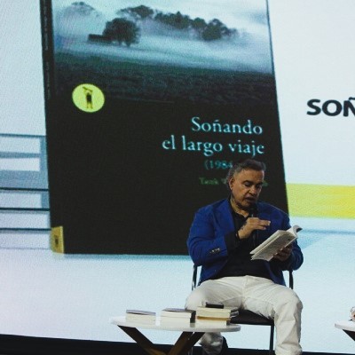 Tarek William Saab | ‘Soñando El Largo Viaje’: ¡45 años de poesía resumidos en una obra inevitable! Tarek William Saab | ‘Soñando El Largo Viaje’: ¡45 años de poesía resumidos en una obra inevitable!