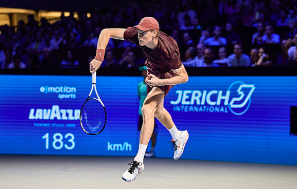 Noti-Deporte: Jannik Sinner mantiene su invicto ante jugadores italianos