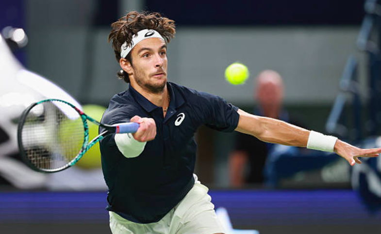 Noti-Deporte: Lorenzo Musetti, muy crítico con la imagen dada en esta gira asiática