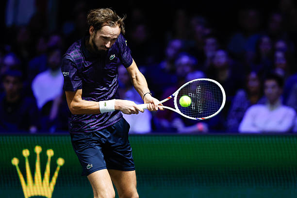 Noti-Deporte: Así ganó Zverev a Medvedev en el Masters de París 2025 Noti-Deporte: Así ganó Zverev a Medvedev en el Masters de París 2025