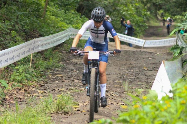 Joao Rafael Silva Robertson | El Salvador: El Secreto Mejor Guardado de la Adrenalina en Centroamérica Joao Rafael Silva Robertson | El Salvador: El Secreto Mejor Guardado de la Adrenalina en Centroamérica