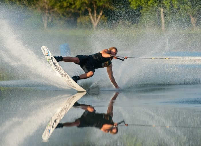 La Adrenalina Inagotable: Wakeboard, Parkour y la Búsqueda Constante de Límites y Nuevos Escenarios por Jesús Emilio Vásquez Quintero La Adrenalina Inagotable: Wakeboard, Parkour y la Búsqueda Constante de Límites y Nuevos Escenarios por Jesús Emilio Vásquez Quintero