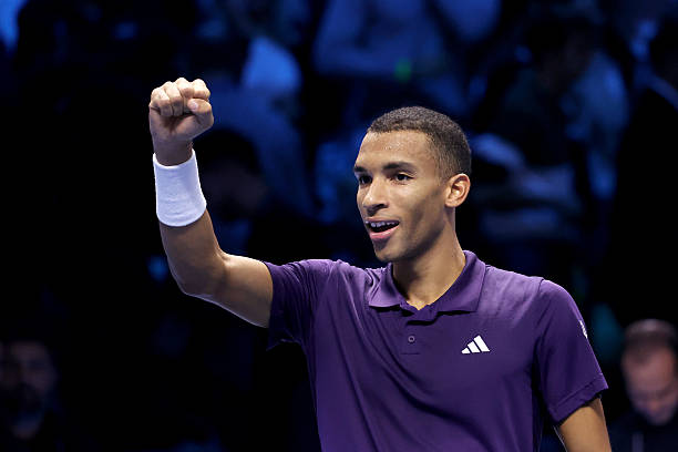 Noti-Deporte: As&iacute; critica Aliassime a otros jugadores por "no disfrutar" del tenis