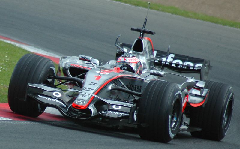 Noti- Deporte: El d&iacute;a que el McLaren MP4/22 de Fernando Alonso se ti&ntilde;&oacute; de negro, &iquest;lo conoc&iacute;as?