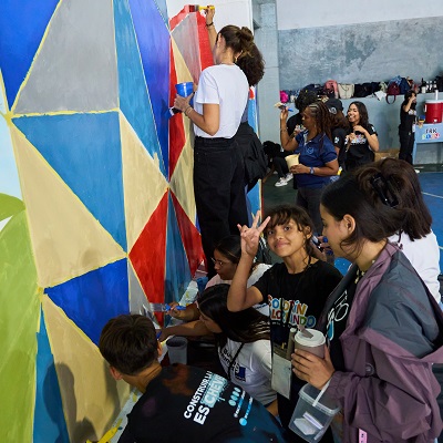 Fundación Traki celebró 5 años de ‘Martes Solidario’ con un mural comunitario en Chacao Fundación Traki celebró 5 años de ‘Martes Solidario’ con un mural comunitario en Chacao
