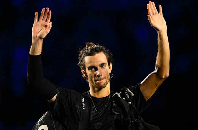 Noti-Deporte: Lorenzo Musetti salva la tradición del revés a una mano en el top10 Noti-Deporte: Lorenzo Musetti salva la tradición del revés a una mano en el top10