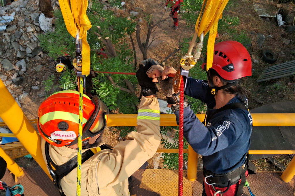 Marcos Casta&ntilde;os Tartaret: Entrenamiento Protecci&oacute;n Civil