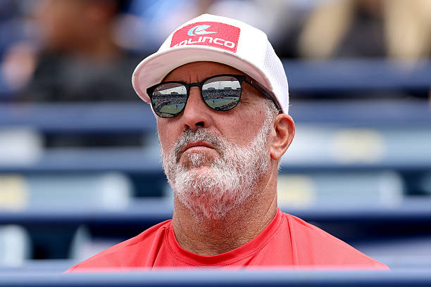 Noti-Deporte: El nuevo entrenador de Opelka no le ve parecido a tenis de Isner Noti-Deporte: El nuevo entrenador de Opelka no le ve parecido a tenis de Isner