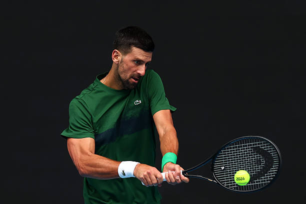 Noti-Deporte: Novak Djokovic se retira con dolor de un entrenamiento en Melbourne